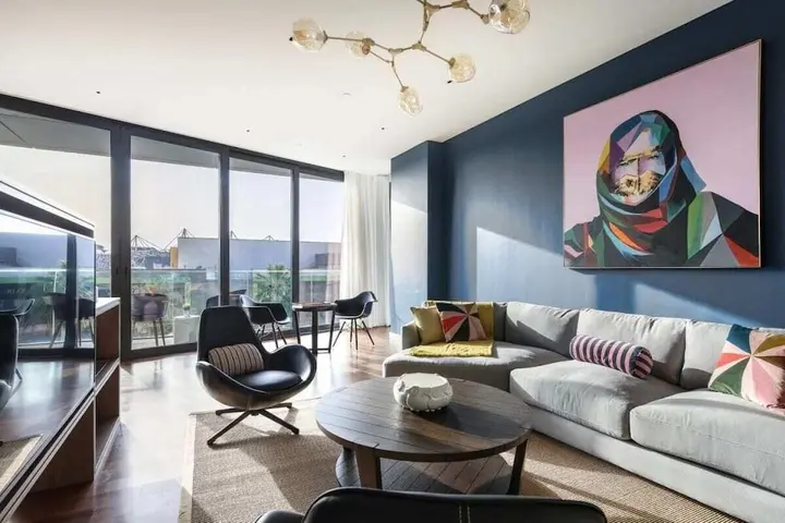 Дубай: Luxurious Getaway Right Across City Walk Mall
