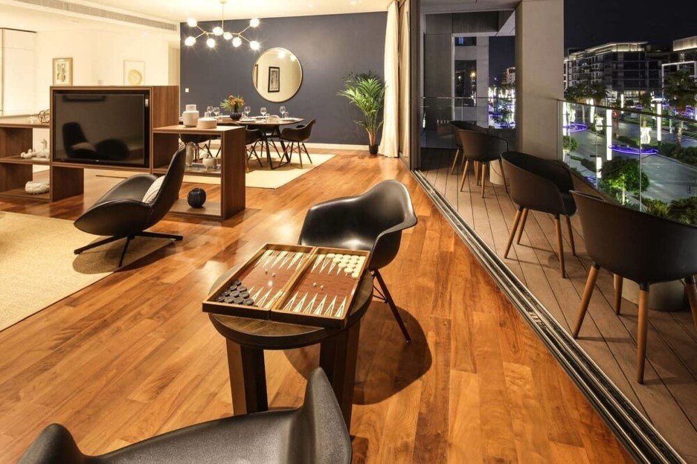 Дубай: Luxurious Getaway Right Across City Walk Mall