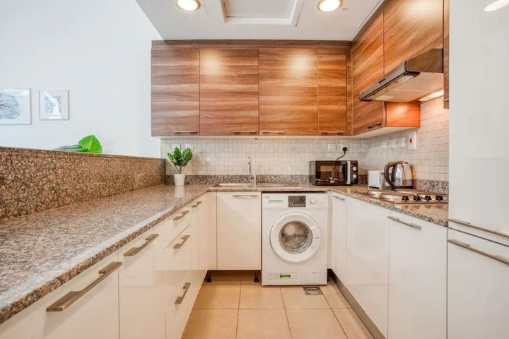 Дубай: Chic & Cosy Apartment in Bay Square