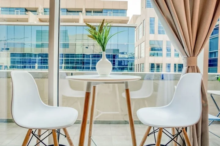 Дубай: Chic & Cosy Apartment in Bay Square