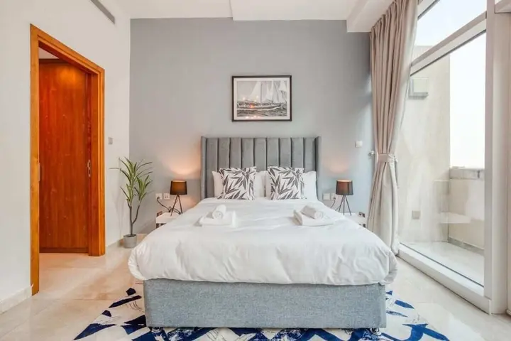 Дубай: Chic & Cosy Apartment in Bay Square