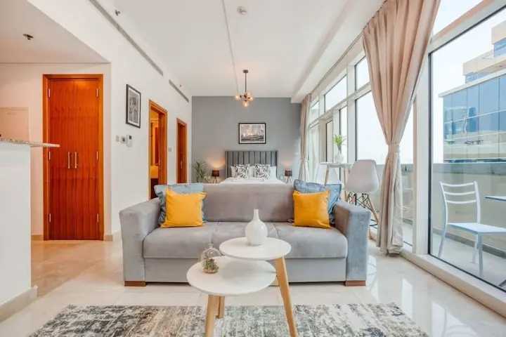 Дубай: Chic & Cosy Apartment in Bay Square