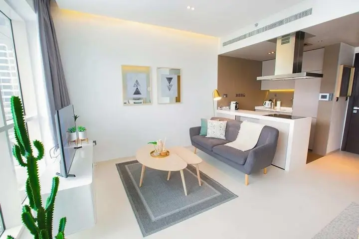 Дубай: Newly Designed Apartment Walk To the Beach