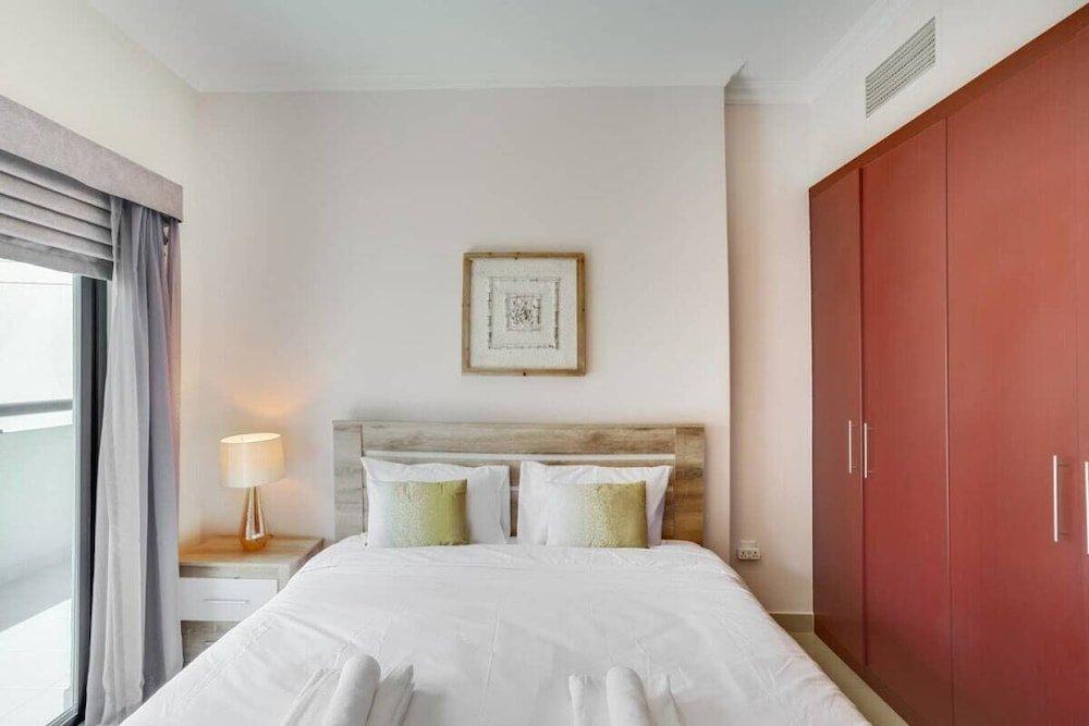 Дубай: Spacious And Bright Apt In Marina Sleep 6