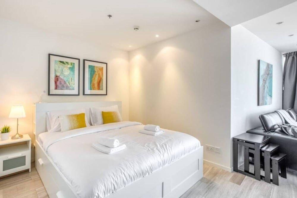 Дубай: Comfy Studio In D1 Tower With Views Of The Creek