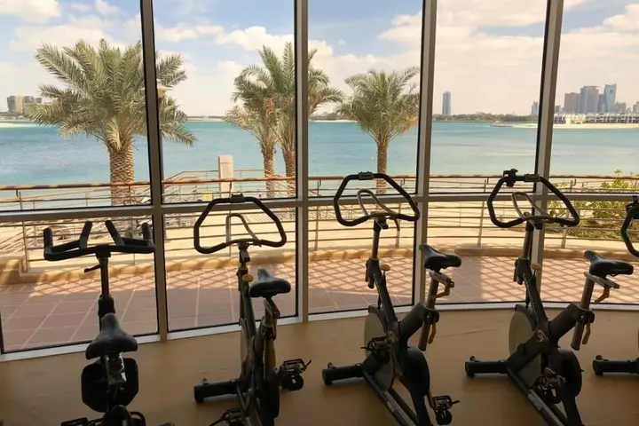 Дубай: Stunning Apartment W/ Beach Access at the Palm!