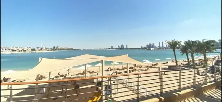 Дубай: Stunning Apartment W/ Beach Access at the Palm!