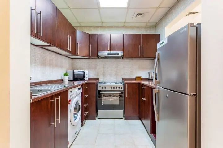 Дубай: Canal Views Spacious Apartment In Business Bay