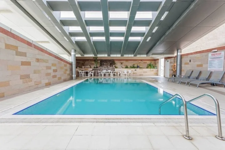 Дубай: Canal Views Spacious Apartment In Business Bay