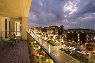 Дубай: Explore City Walk From An Exquisite Sanctuary