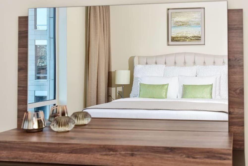 Дубай: Bright And Luxurious Apt in the Heart of Difc!