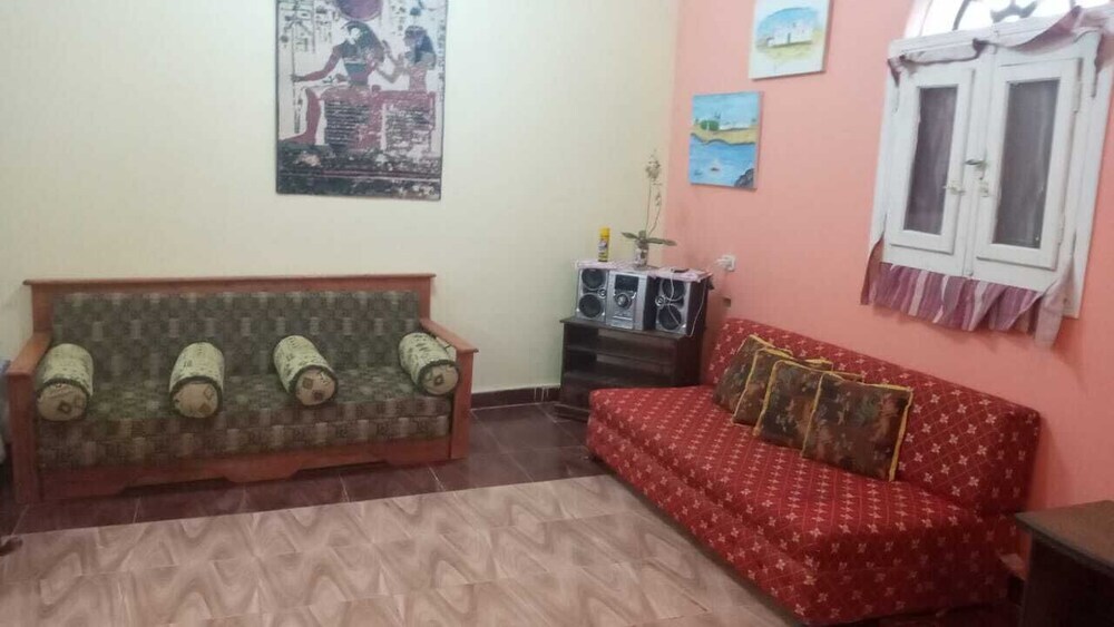 Асуан: Dawy House