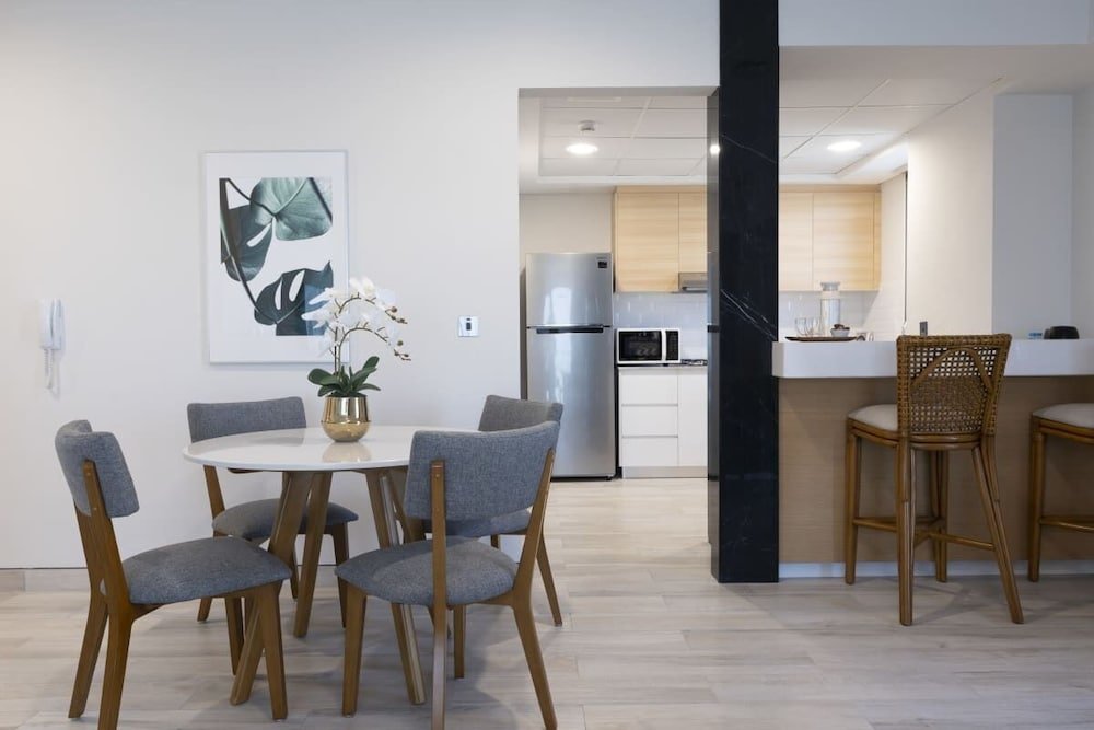 Дубай: Stunning 2Br Apartment @ Priva Living, Arjan