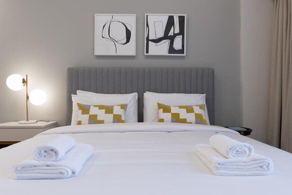 Дубай: Stunning 2Br Apartment @ Priva Living, Arjan