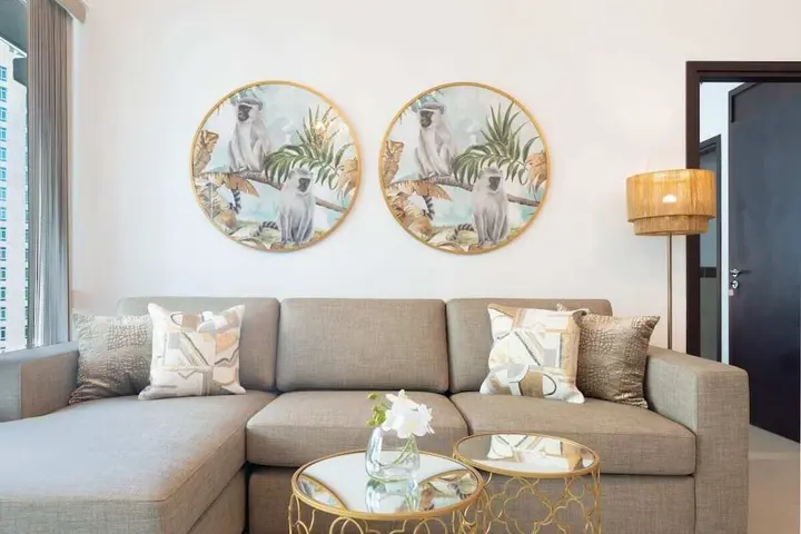 Дубай: Incredible Apartment With Balcony Fits 4