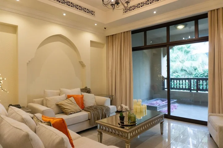 Дубай: Airbetter Souk Al Bahar