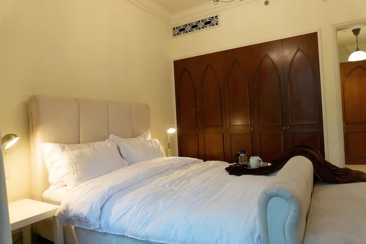 Дубай: Airbetter Souk Al Bahar