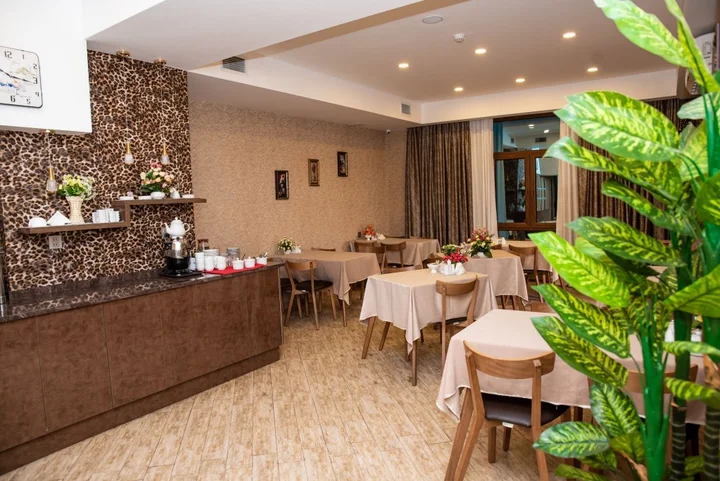 Баку: Отель Sebail Inn — хостел