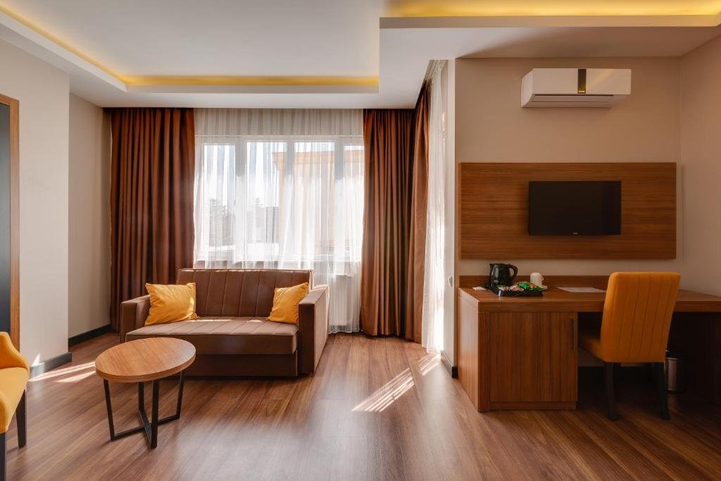 Батуми: City Hotel Batumi