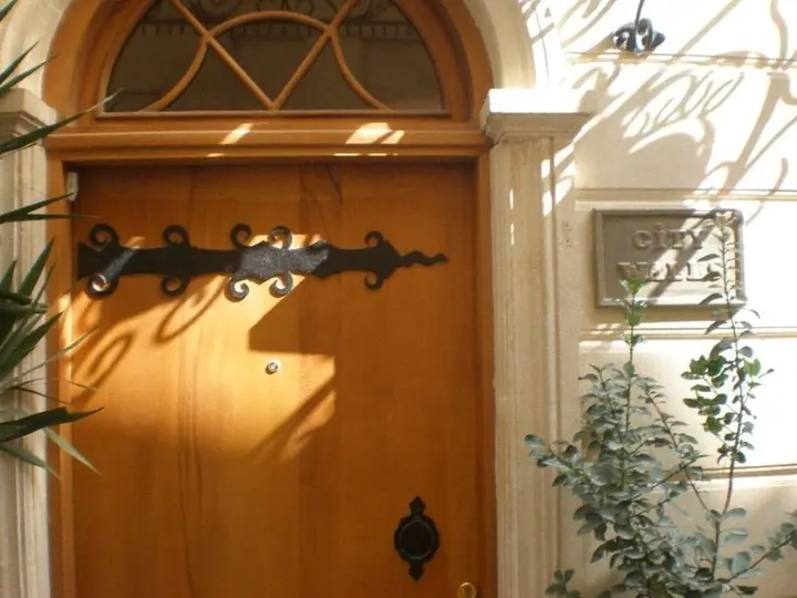 Баку: City Walls Hotel