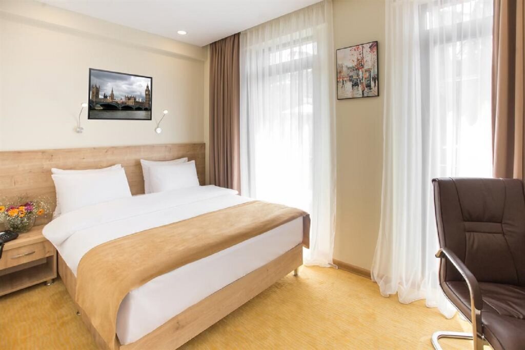 Тбилиси: Bridge Boutique Hotel