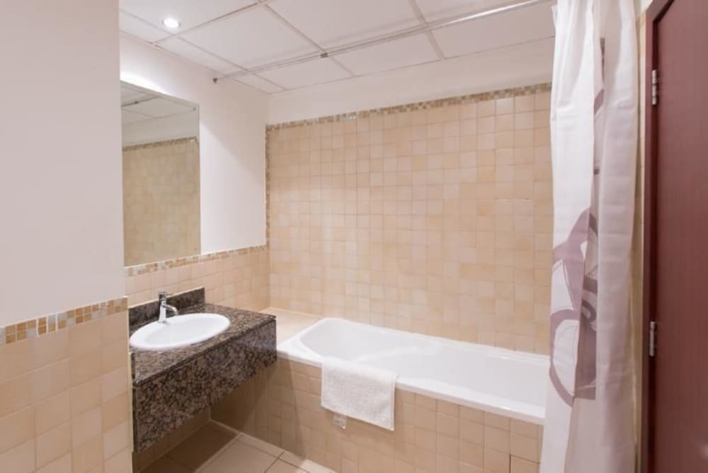 Дубай: Rojen Luxury Apartments