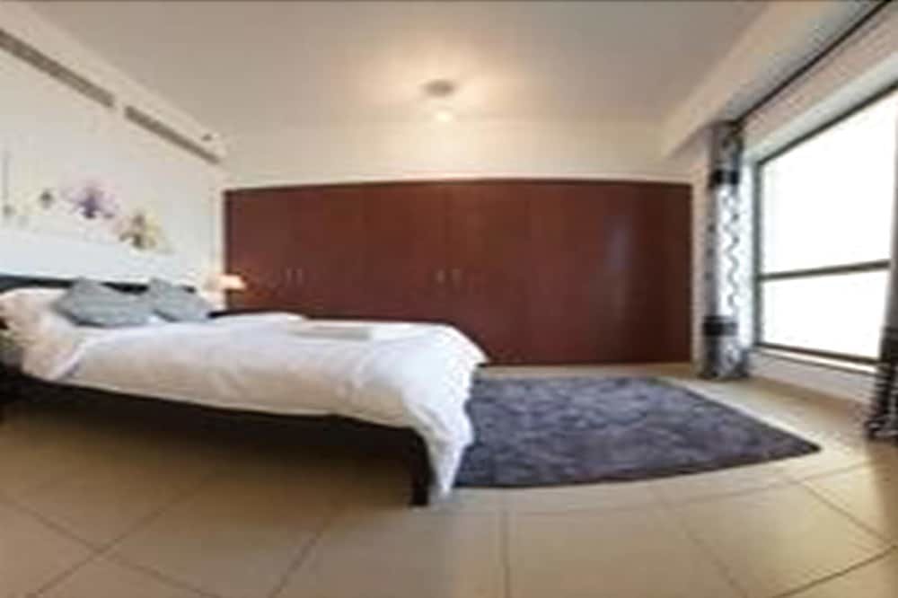 Дубай: Rojen Luxury Apartments