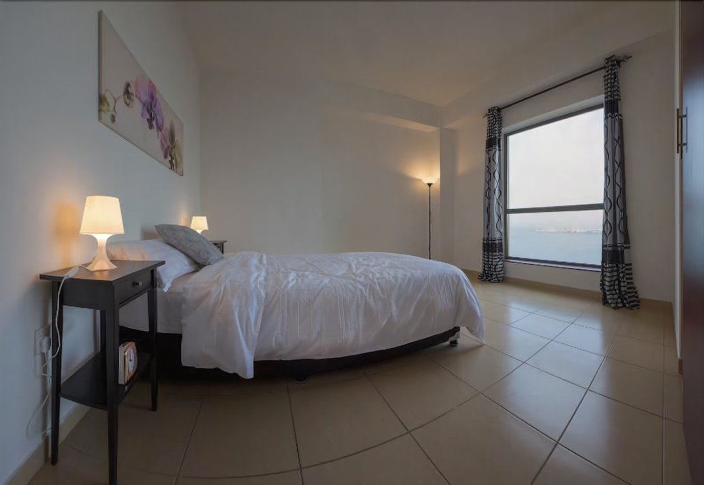 Дубай: Rojen Luxury Apartments
