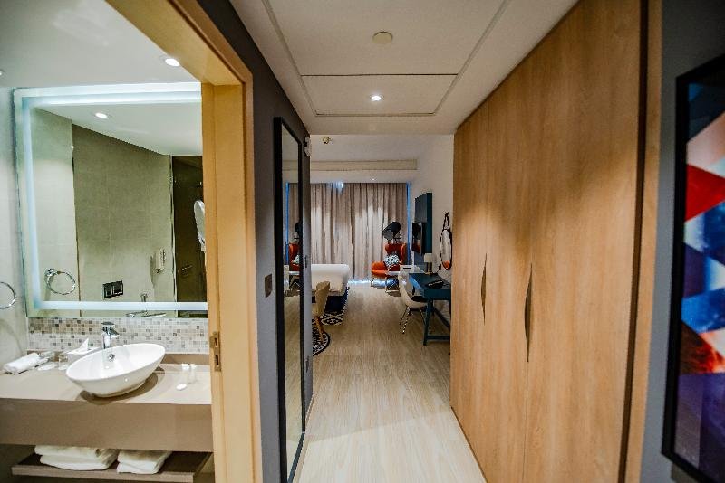 Дубай: La Vie Gardens Hotel Apartments