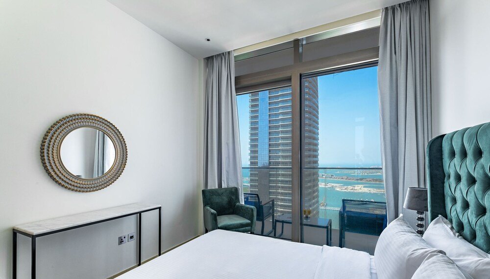 Дубай: LUX Holiday Home - Marina Gate 2