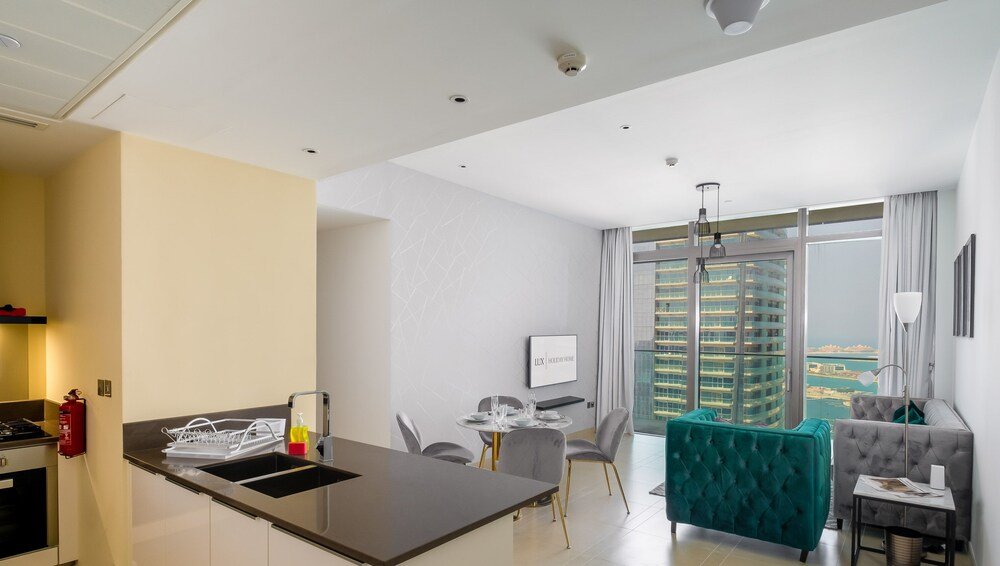 Дубай: LUX Holiday Home - Marina Gate 2