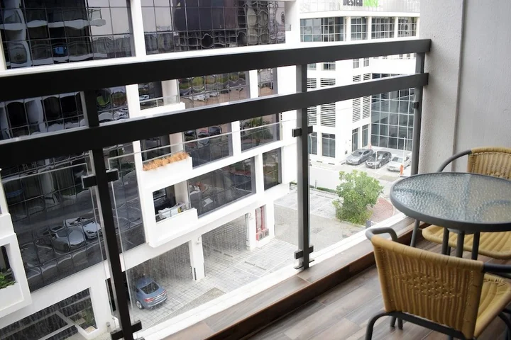 Дубай: Cozy 1 Bedroom In J8 Al Safouh