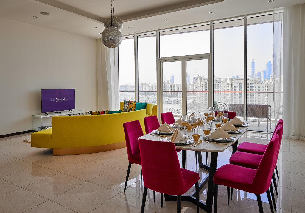 Дубай: Dream Inn - Tiara Palm Residence 3BR Apartment