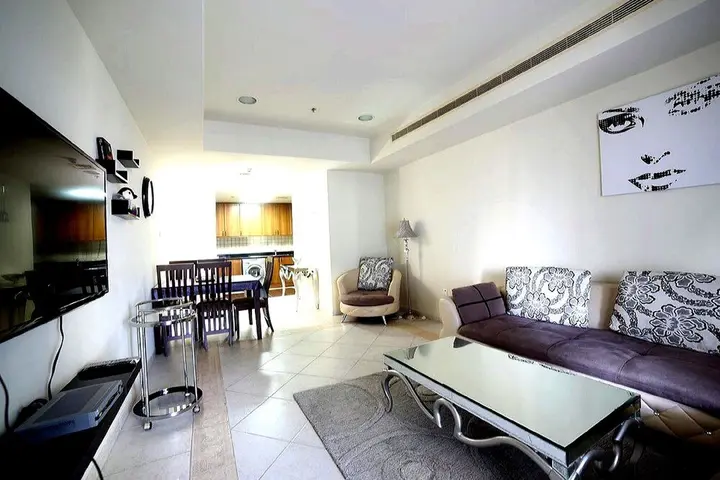 Дубай: 1BR Dubai Marina View Princess Tower 1609