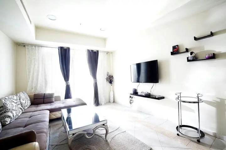 Дубай: 1BR Dubai Marina View Princess Tower 1609