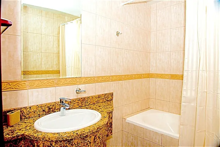 Дубай: 1BR Dubai Marina View Princess Tower 1609