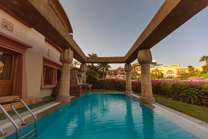 Шарм-эш-Шейх (Шарм-эль-Шейх): A Amazing 5 Bedroom Villa Right on the Red Sea Offering a Great Experience