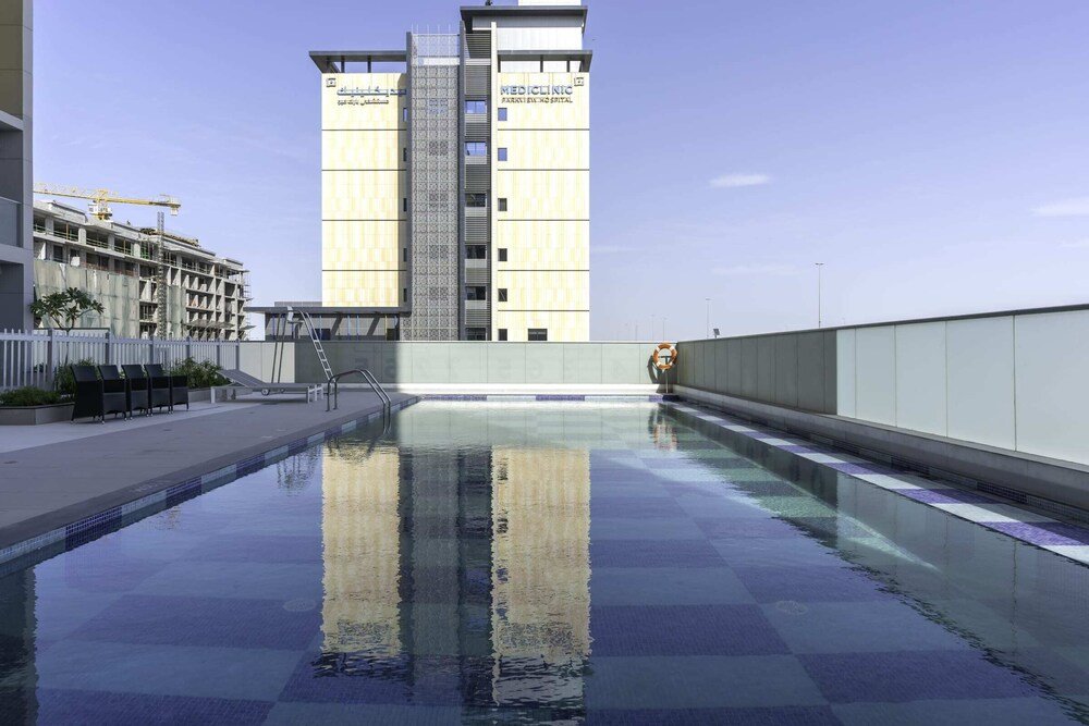 Дубай: Pool & Gym Great Neighbourhood Brand New Flat 4923