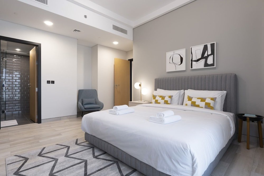 Дубай: Pool & Gym Great Neighbourhood Brand New Flat 4923