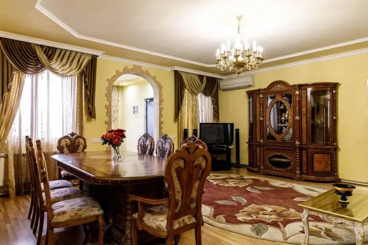 Ереван: Large 5 Bedroom Luxury Villa