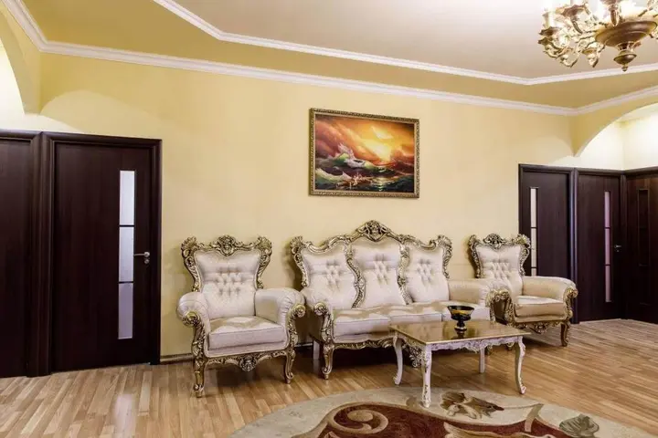 Ереван: Large 5 Bedroom Luxury Villa