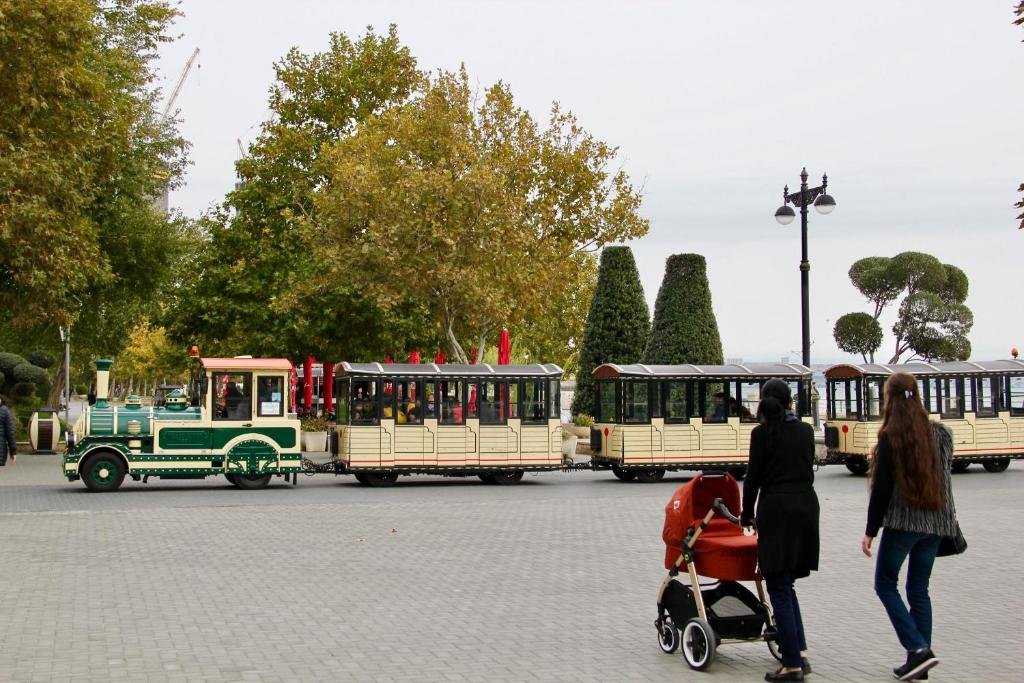 Баку: Promenade 2 Bdr Apartment