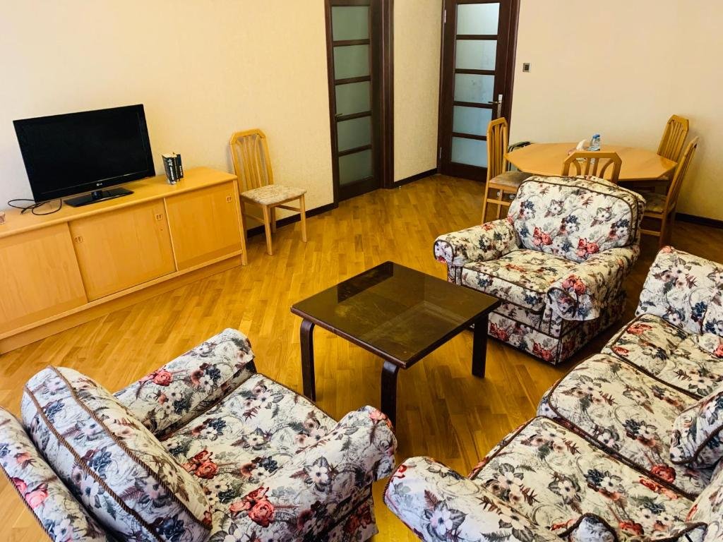 Баку: Promenade 2 Bdr Apartment