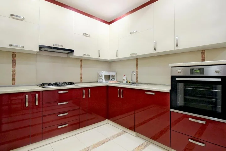 Ереван: 3 Bedroom Apartment near Republic Square