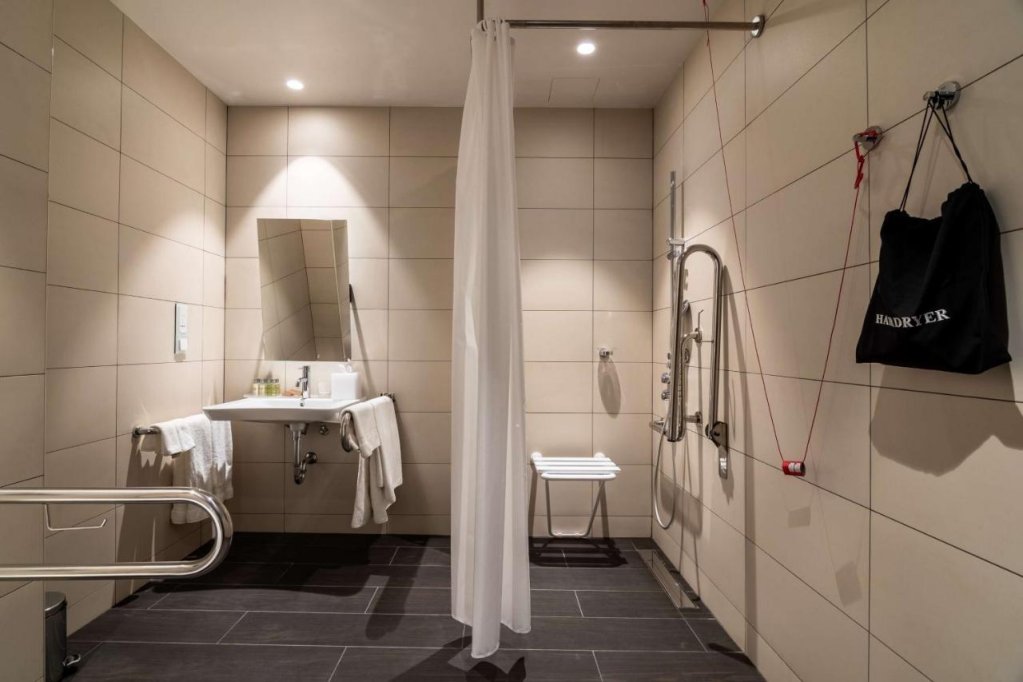 Тбилиси: Отель Hilton Garden Inn Tbilisi Chavchavadze