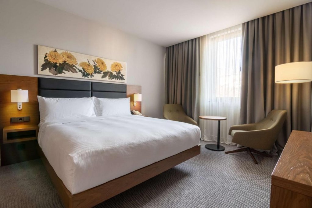 Тбилиси: Отель Hilton Garden Inn Tbilisi Chavchavadze