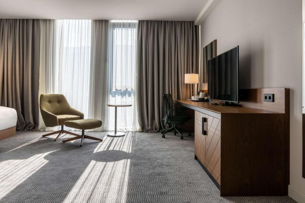 Тбилиси: Отель Hilton Garden Inn Tbilisi Chavchavadze