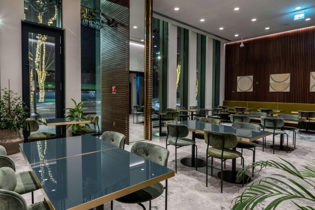 Тбилиси: Отель Hilton Garden Inn Tbilisi Chavchavadze