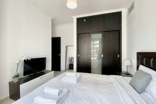Дубай: Spacious 1-bedroom Apartment in Dubai Marina