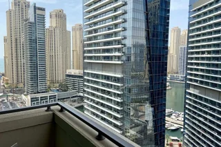 Дубай: Spacious 1-bedroom Apartment in Dubai Marina